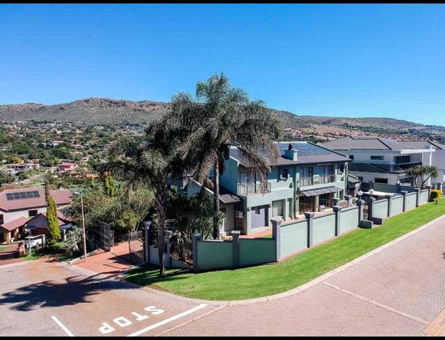4 BEDROOM HOUSE FOR SALE IN RUIMSIG